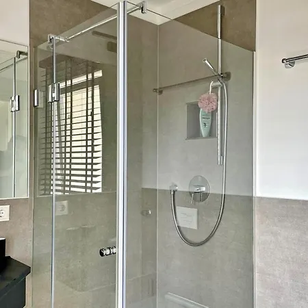 Siegfried Penthouse 12b *